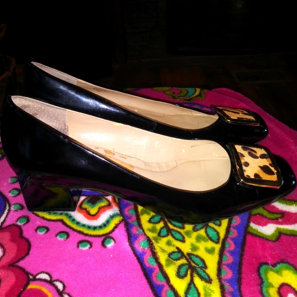 Ellen Tracey kitten shoe 9M